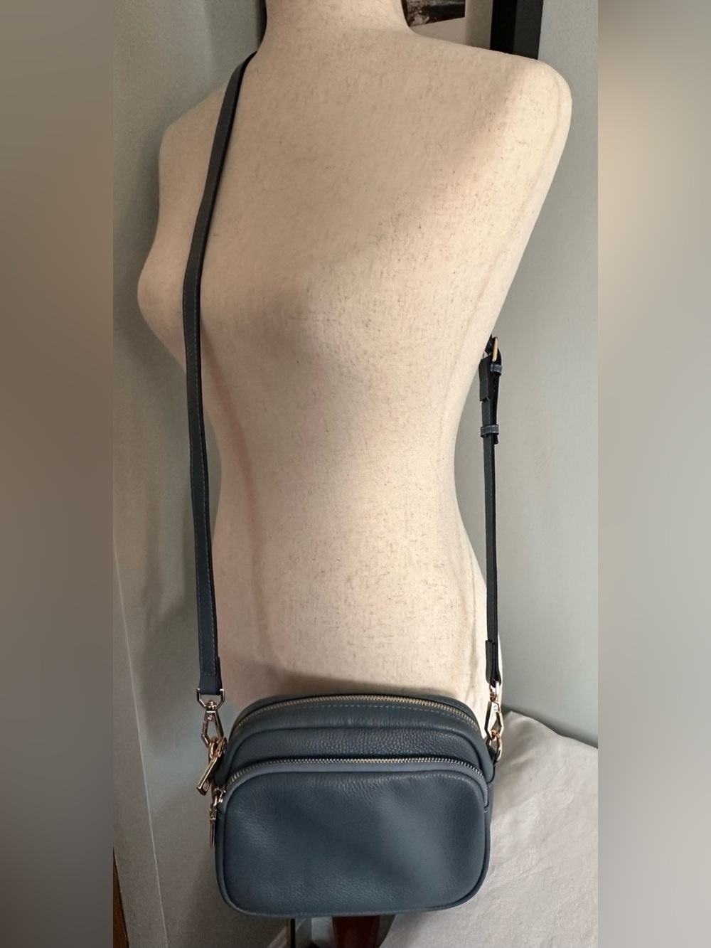 Pom Pom London Original crossbody bag in slate blue - Picture 6 of 16